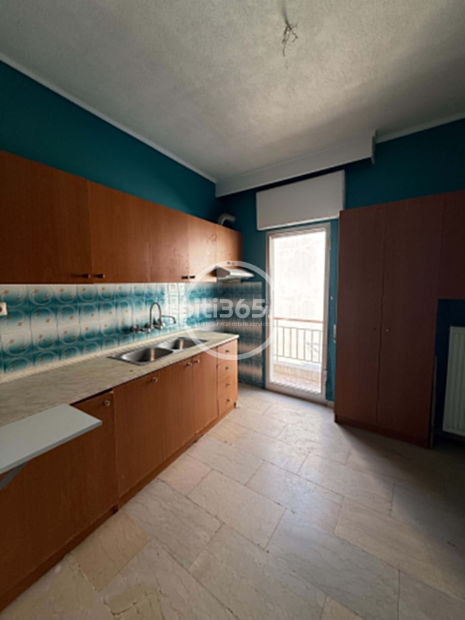 property-img