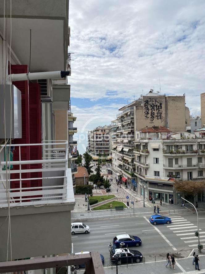 property-img
